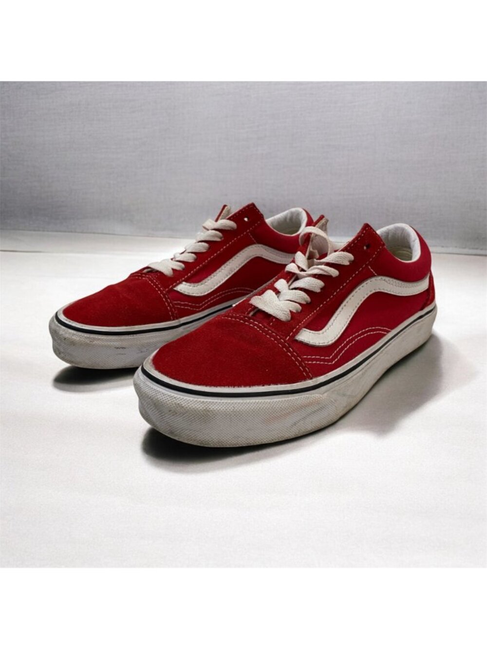 Vans Old Skool Red & White Classic Canvas Sneakers Women 6.5 Men 5 Unisex - Picture 4 of 11